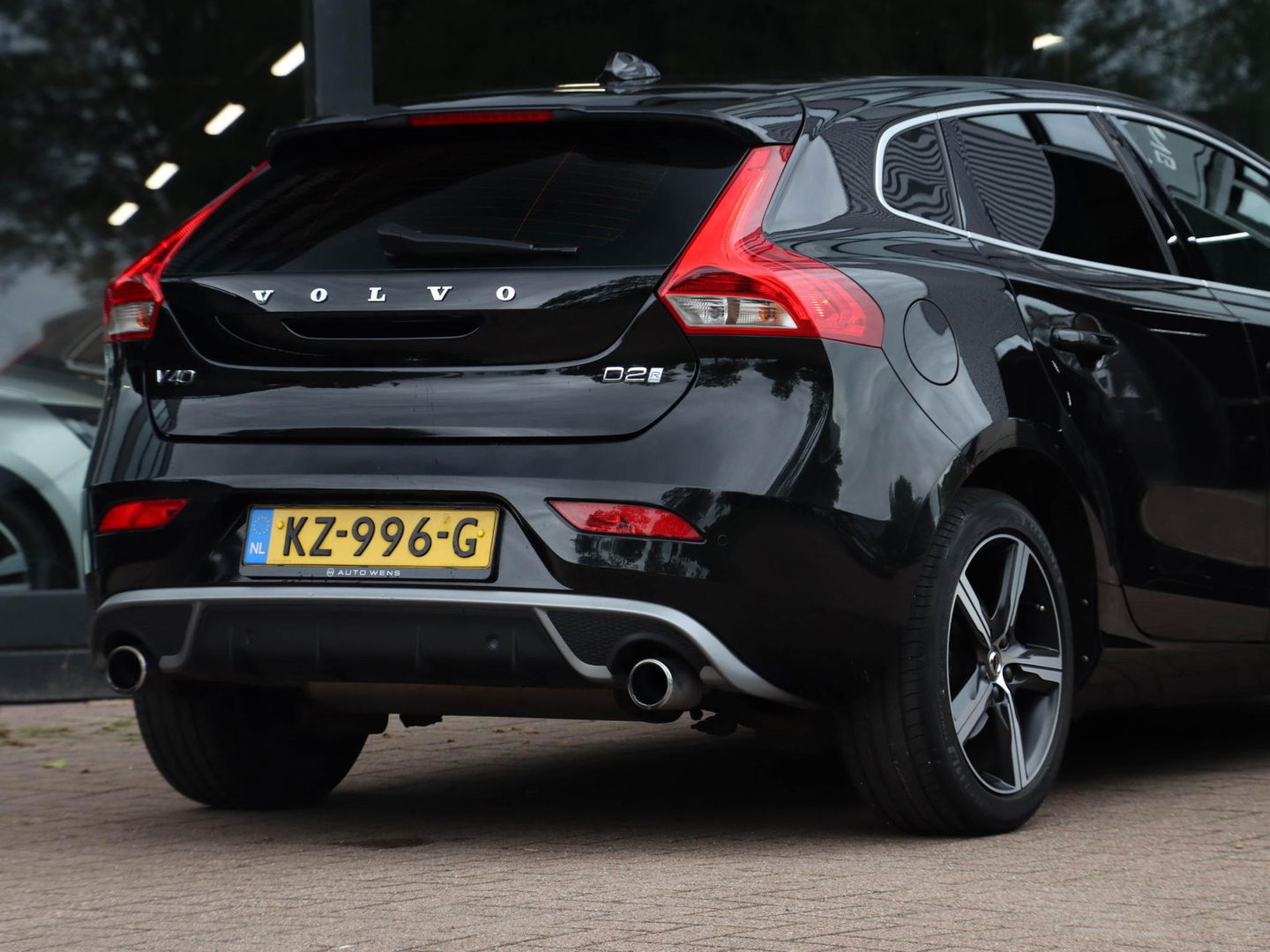 Volvo V40 2.0 D2 R-Design 150PK