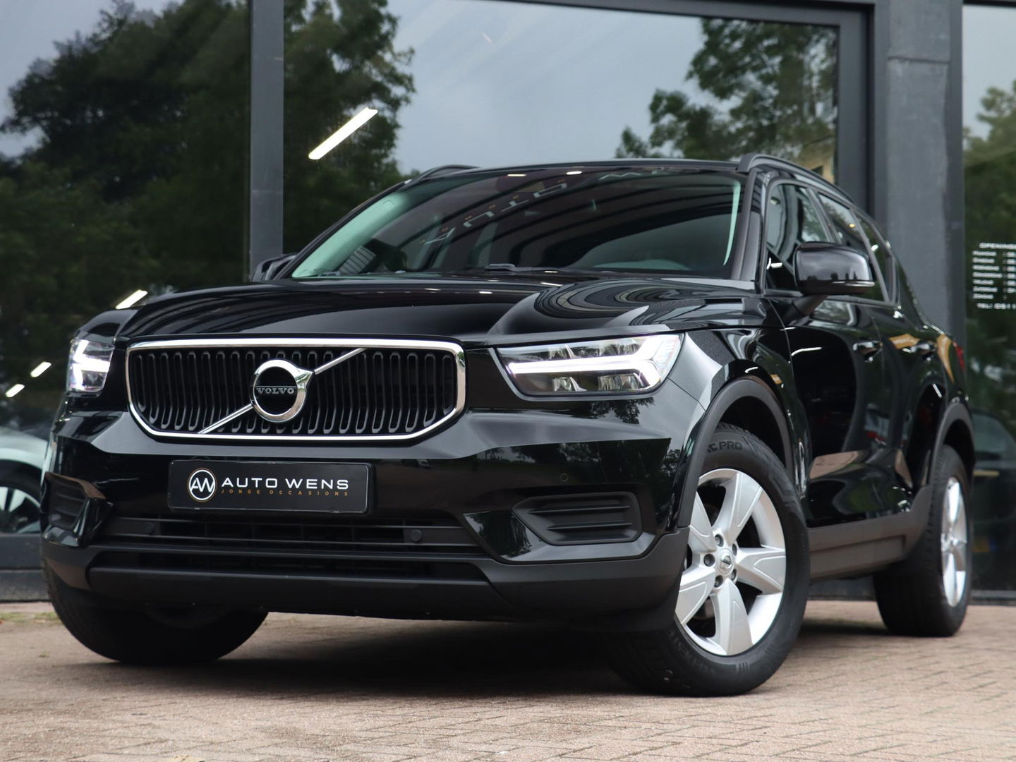 Volvo XC40 1.5 T2 130PK Momentum Core | Navigatie | Stoelverwarming | Camera