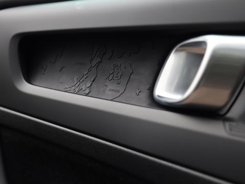 Volvo XC40 1.5 T2 130PK Momentum Core | Navigatie | Stoelverwarming | Camera