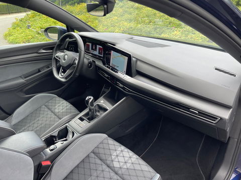 Volkswagen Golf 1.5 TSI 2X R-LINE CAMERA VIRTUAL DISPLAY SFEERVERLICHTING IQ-LED