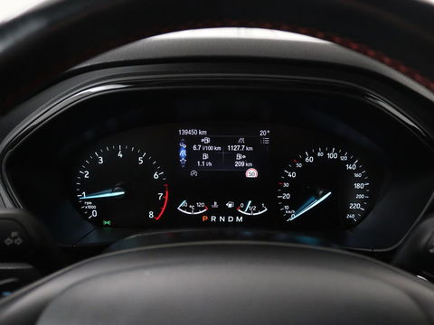 Ford Focus 1.0 EcoBoost ST Line | Stoel & stuurverwarming | Camera | Trekhaak | Climate control | Carplay | Navigatie | Cruise control