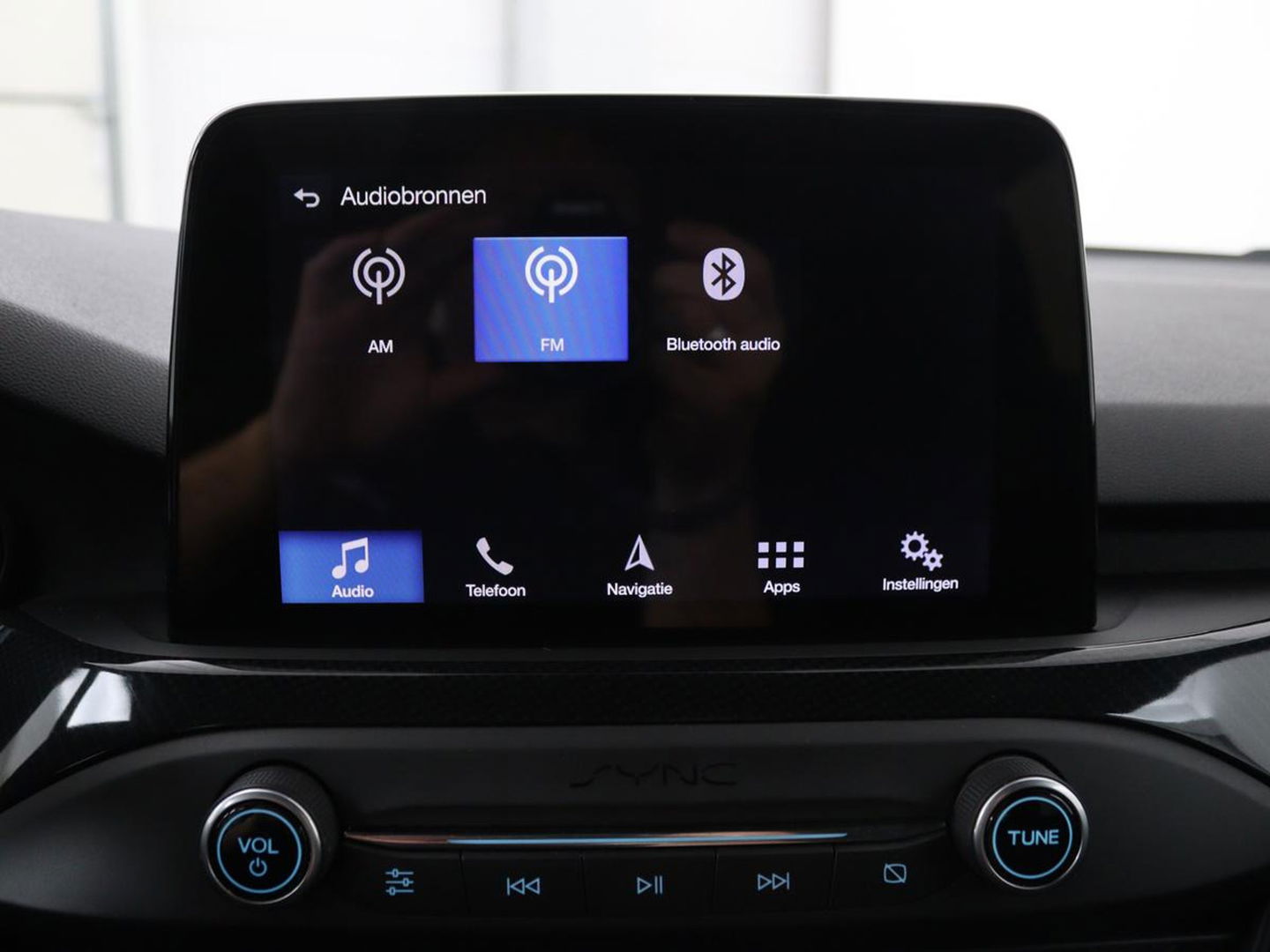Ford Focus 1.0 EcoBoost ST Line | Stoel & stuurverwarming | Camera | Trekhaak | Climate control | Carplay | Navigatie | Cruise control