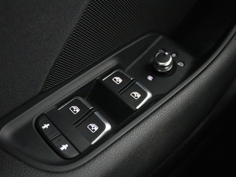 Audi A3 30 TFSI Sport | Full LED | Sportstoelen | Navigatie | Climate control | Bluetooth | Cruise control | Parkeerhulp