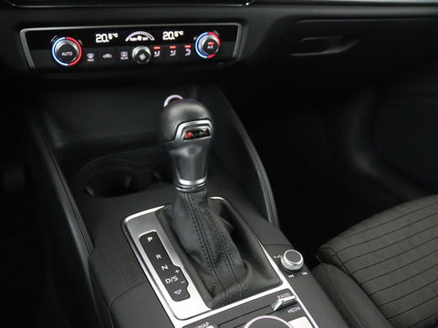 Audi A3 30 TFSI Sport | Full LED | Sportstoelen | Navigatie | Climate control | Bluetooth | Cruise control | Parkeerhulp