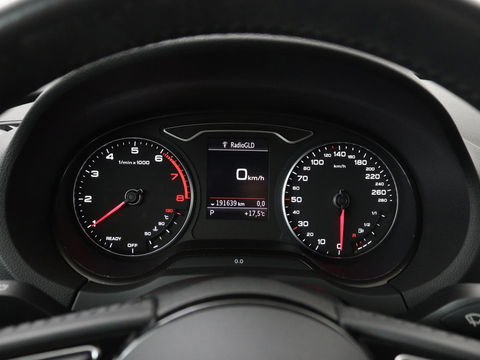 Audi A3 30 TFSI Sport | Full LED | Sportstoelen | Navigatie | Climate control | Bluetooth | Cruise control | Parkeerhulp