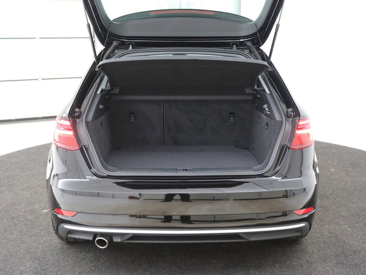 Audi A3 30 TFSI Sport | Full LED | Sportstoelen | Navigatie | Climate control | Bluetooth | Cruise control | Parkeerhulp