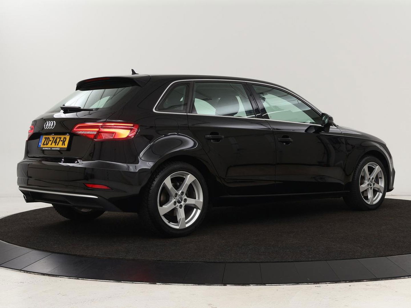 Audi A3 30 TFSI Sport | Full LED | Sportstoelen | Navigatie | Climate control | Bluetooth | Cruise control | Parkeerhulp