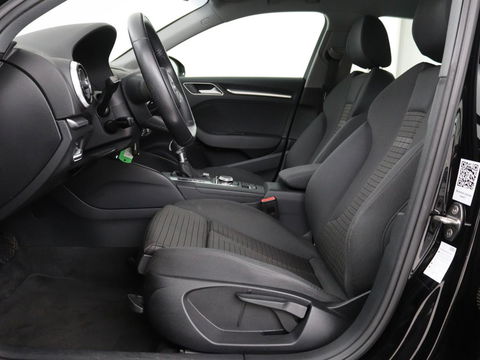 Audi A3 30 TFSI Sport | Full LED | Sportstoelen | Navigatie | Climate control | Bluetooth | Cruise control | Parkeerhulp