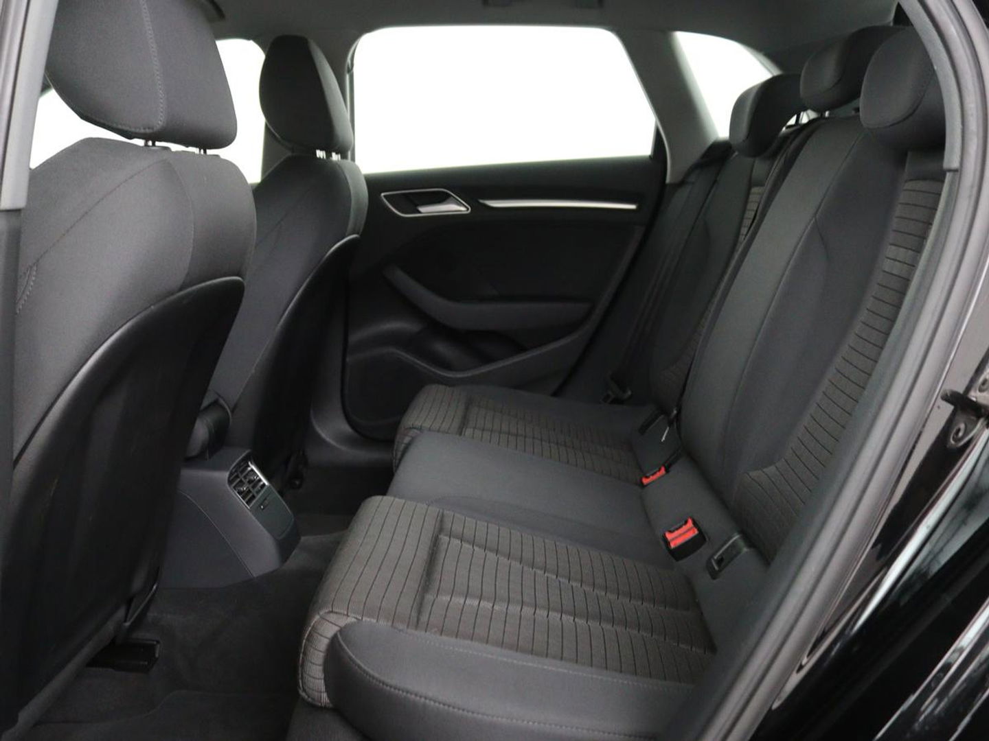 Audi A3 30 TFSI Sport | Full LED | Sportstoelen | Navigatie | Climate control | Bluetooth | Cruise control | Parkeerhulp