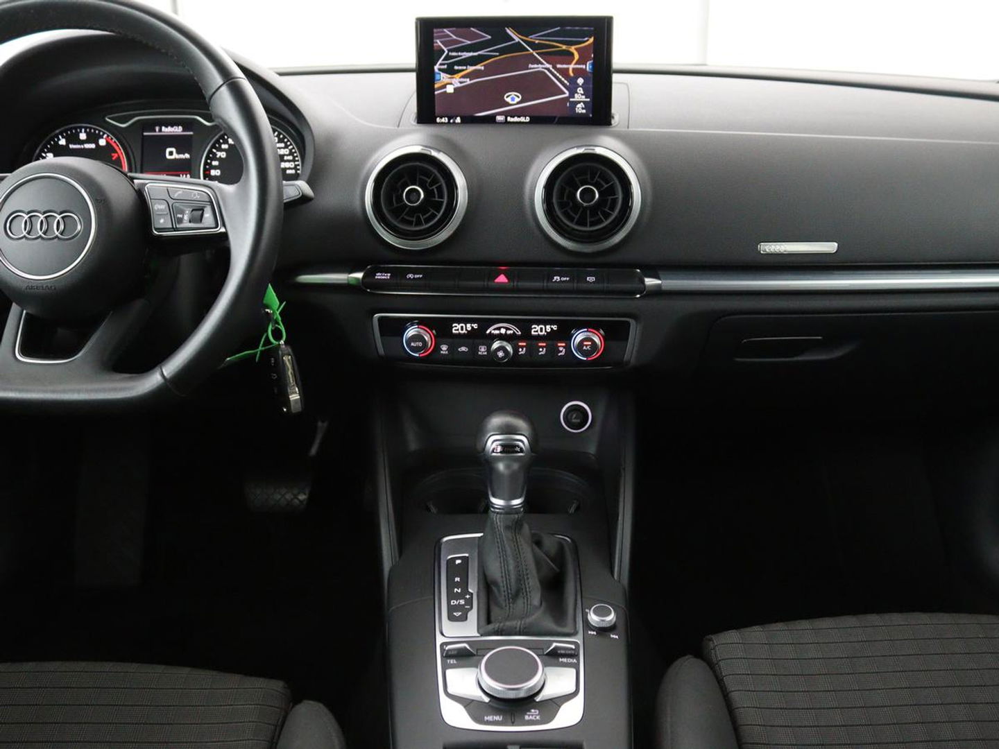 Audi A3 30 TFSI Sport | Full LED | Sportstoelen | Navigatie | Climate control | Bluetooth | Cruise control | Parkeerhulp