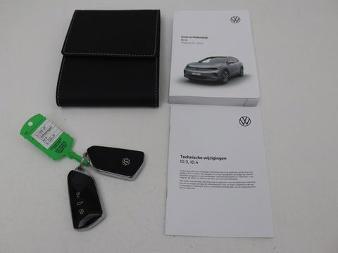 Volkswagen ID.4 First 77 kWh | Warmtepomp | Stoel & stuurverwarming | Carplay | Adaptive cruise | Full LED | Half leder | Navigatie | Parkeerhulp