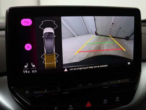 Volkswagen ID.4 First 77 kWh | Warmtepomp | Stoel & stuurverwarming | Carplay | Adaptive cruise | Full LED | Half leder | Navigatie | Parkeerhulp