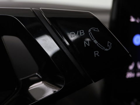 Volkswagen ID.4 First 77 kWh | Warmtepomp | Stoel & stuurverwarming | Carplay | Adaptive cruise | Full LED | Half leder | Navigatie | Parkeerhulp