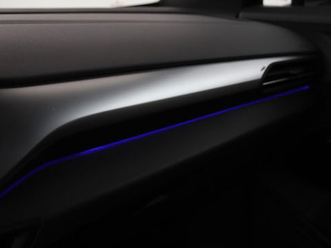 Volkswagen ID.4 First 77 kWh | Warmtepomp | Stoel & stuurverwarming | Carplay | Adaptive cruise | Full LED | Half leder | Navigatie | Parkeerhulp