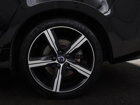 Volvo V60 1.5 T3 R-Design | Stoelverwarming | Xenon | Leder/Alcantara | Navigatie | Trekhaak | Parkeerhulp | Climate control | Cruise control