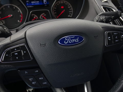 Ford Focus ST MK3 2.0T 289PK / Recaro / Milltek / Airtac / LED