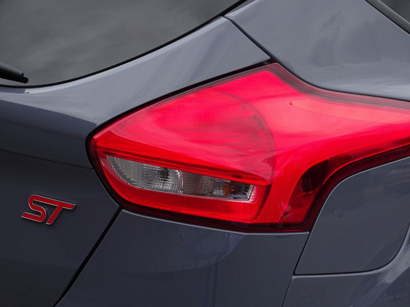 Ford Focus ST MK3 2.0T 289PK / Recaro / Milltek / Airtac / LED