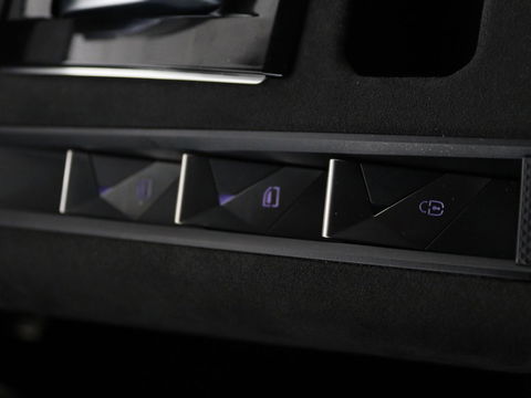 DS 7 Crossback E-Tense 4x4 Performance Line | Panoramadak | Adaptive cruise | Leder/Alcantara | Keyless | Full LED | Carplay | Navigatie | Camera | PHEV