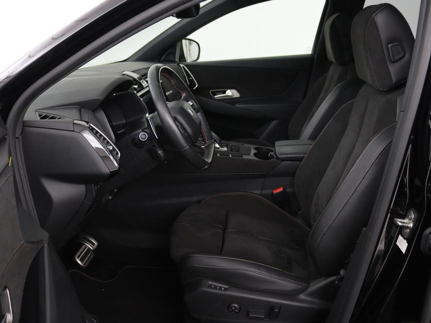 DS 7 Crossback E-Tense 4x4 Performance Line | Panoramadak | Adaptive cruise | Leder/Alcantara | Keyless | Full LED | Carplay | Navigatie | Camera | PHEV