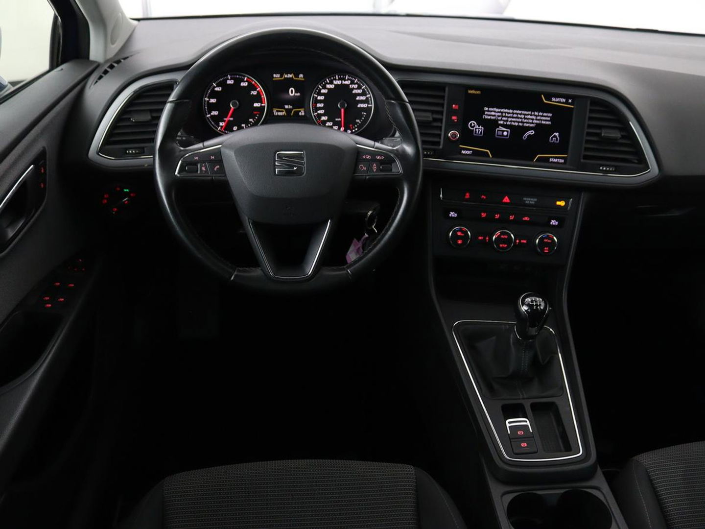 SEAT Leon 1.4 TSI Style | Carplay | Full LED | Climate control | Navigatie | Parkeerhulp | Cruise control | Bluetooth