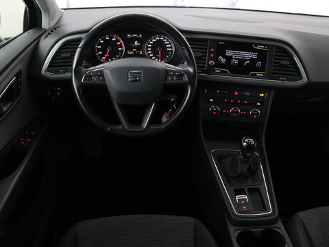 SEAT Leon 1.4 TSI Style | Carplay | Full LED | Climate control | Navigatie | Parkeerhulp | Cruise control | Bluetooth
