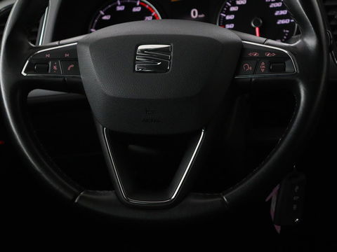 SEAT Leon 1.4 TSI Style | Carplay | Full LED | Climate control | Navigatie | Parkeerhulp | Cruise control | Bluetooth