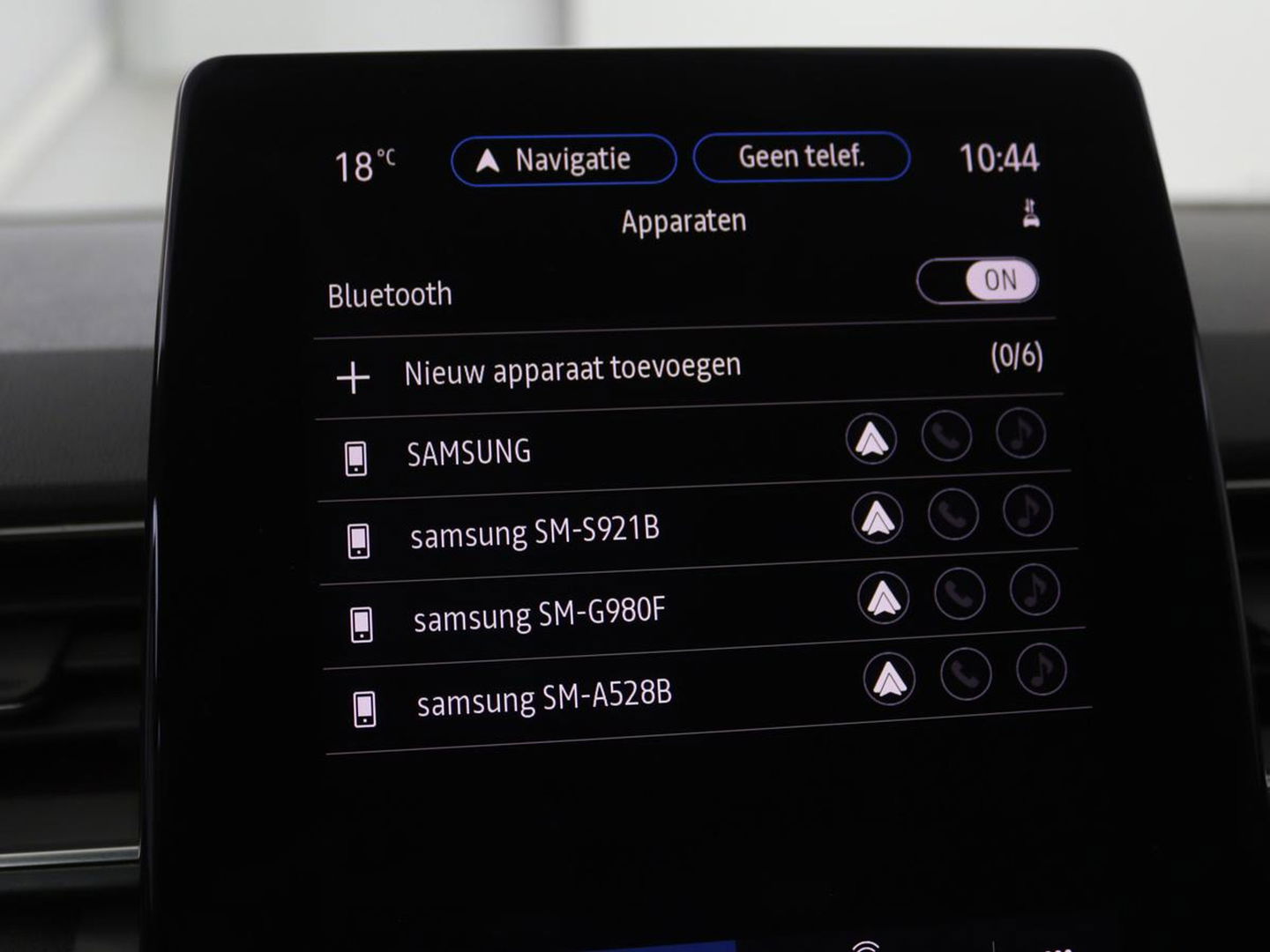 Renault Captur 1.6 E-Tech Hybrid 145 Initiale Paris | Leder | Stoel & stuurverwarming | Camera | Full LED | Park Assist | Carplay | BOSE Sound