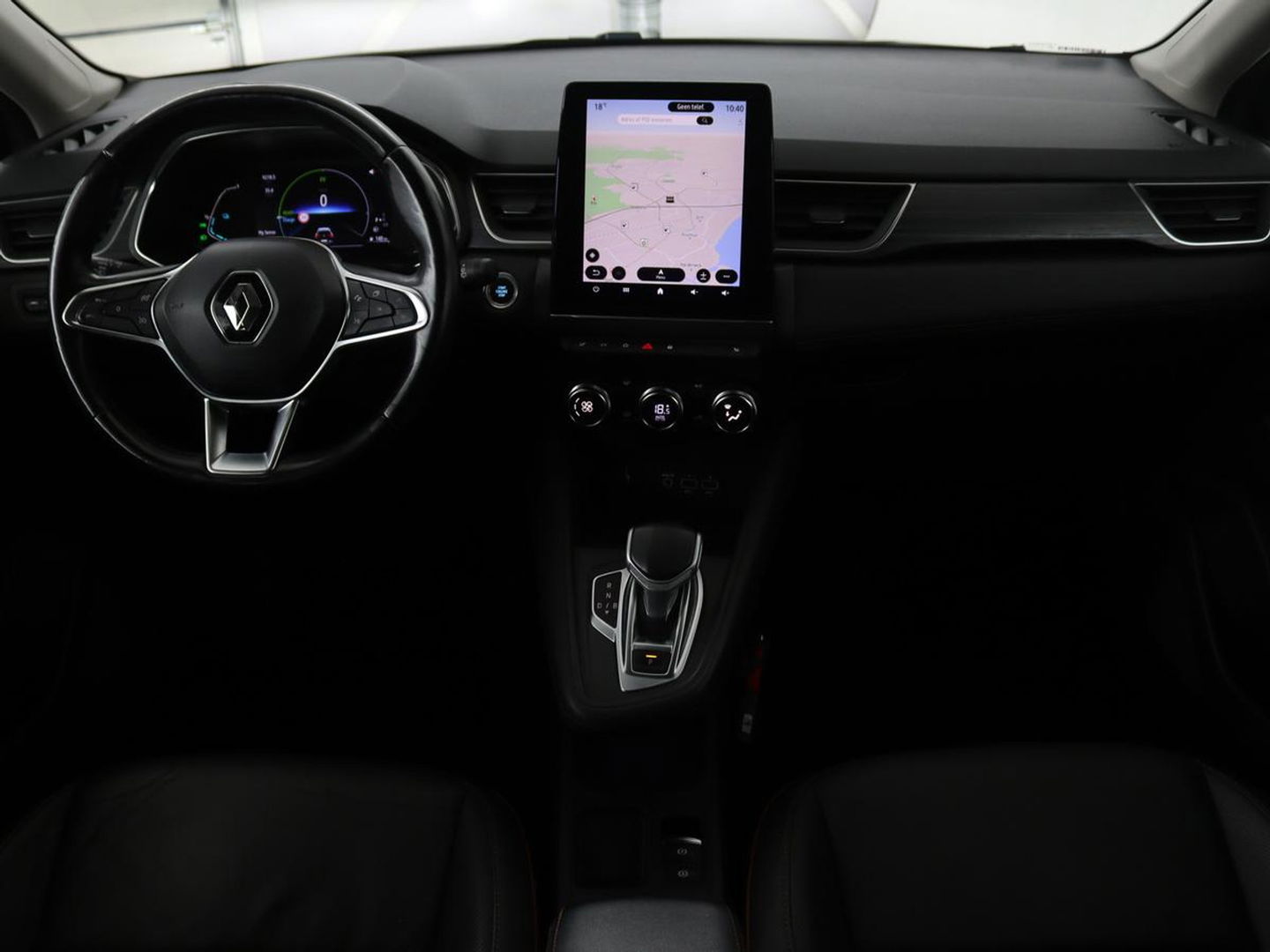 Renault Captur 1.6 E-Tech Hybrid 145 Initiale Paris | Leder | Stoel & stuurverwarming | Camera | Full LED | Park Assist | Carplay | BOSE Sound