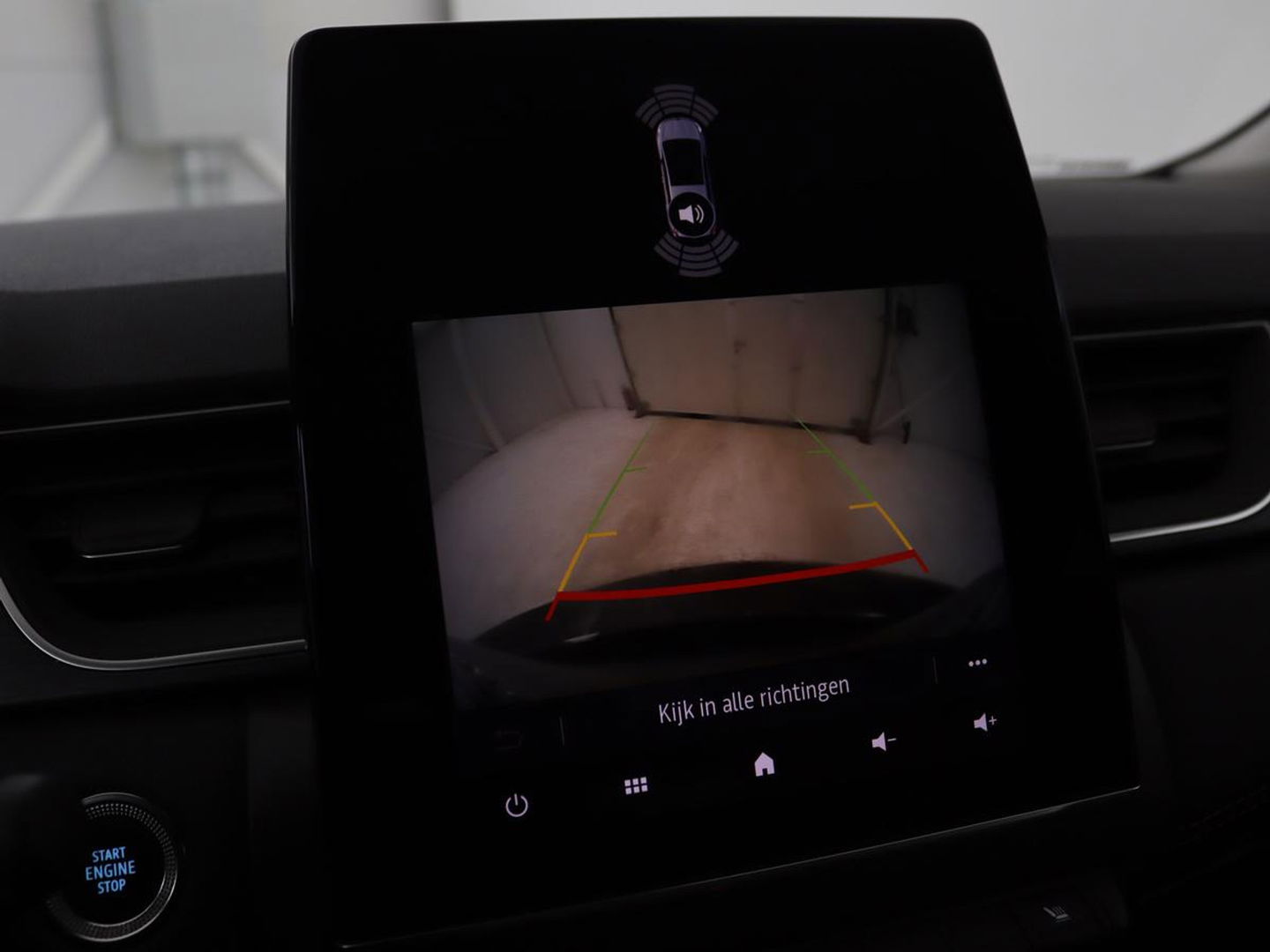 Renault Captur 1.6 E-Tech Hybrid 145 Initiale Paris | Leder | Stoel & stuurverwarming | Camera | Full LED | Park Assist | Carplay | BOSE Sound