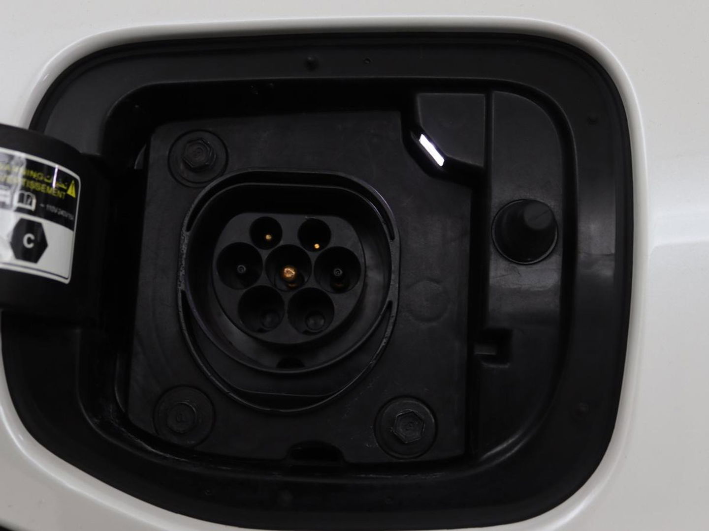 Kia Niro 1.6 GDI PHEV ExecutiveLine | Leder | Stoelventilatie | JBL Sound | Adaptive cruise | Camera | Carplay | Keyless | Navigatie | Stuur & achterbankverwarming