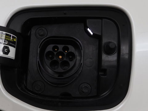 Kia Niro 1.6 GDI PHEV ExecutiveLine | Leder | Stoelventilatie | JBL Sound | Adaptive cruise | Camera | Carplay | Keyless | Navigatie | Stuur & achterbankverwarming