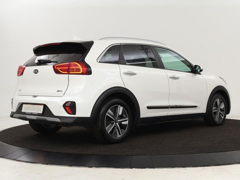 Kia Niro 1.6 GDI PHEV ExecutiveLine | Leder | Stoelventilatie | JBL Sound | Adaptive cruise | Camera | Carplay | Keyless | Navigatie | Stuur & achterbankverwarming