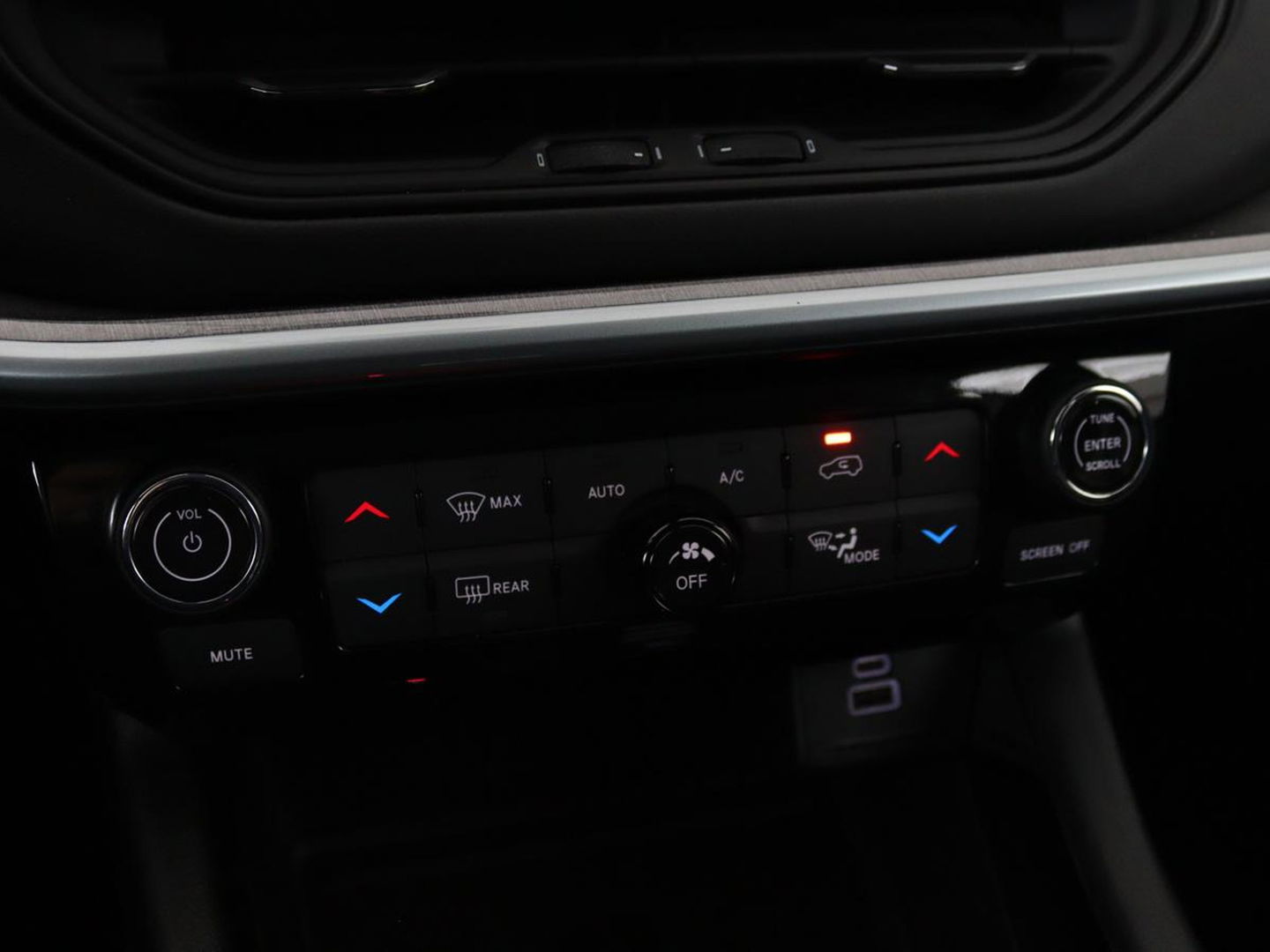 Jeep Compass 4xe 240 Plug-in Hybride Electric S | Leder | Stoel & stuurverwarming | Camera | Adaptive cruise | Carplay | Navigatie