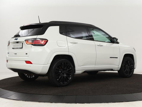 Jeep Compass 4xe 240 Plug-in Hybride Electric S | Leder | Stoel & stuurverwarming | Camera | Adaptive cruise | Carplay | Navigatie