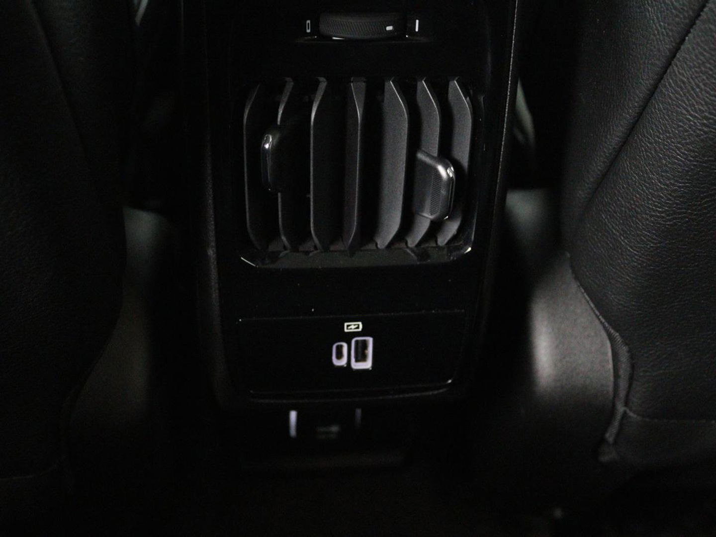 Jeep Compass 4xe 240 Plug-in Hybride Electric S | Leder | Stoel & stuurverwarming | Camera | Adaptive cruise | Carplay | Navigatie