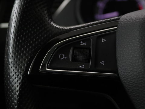 Škoda Octavia 1.5 TSI Business Edition | Stoelverwarming | Trekhaak | Carplay | Half leder | Navigatie | Climate control | Parkeerhulp | Cruise control