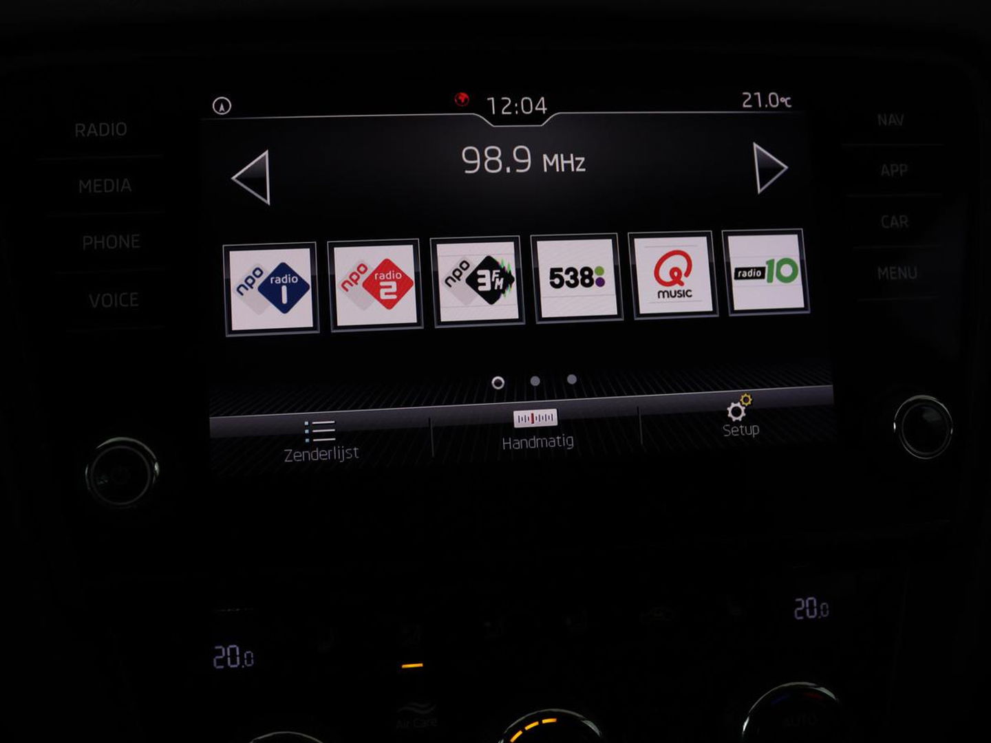 Škoda Octavia 1.5 TSI Business Edition | Stoelverwarming | Trekhaak | Carplay | Half leder | Navigatie | Climate control | Parkeerhulp | Cruise control