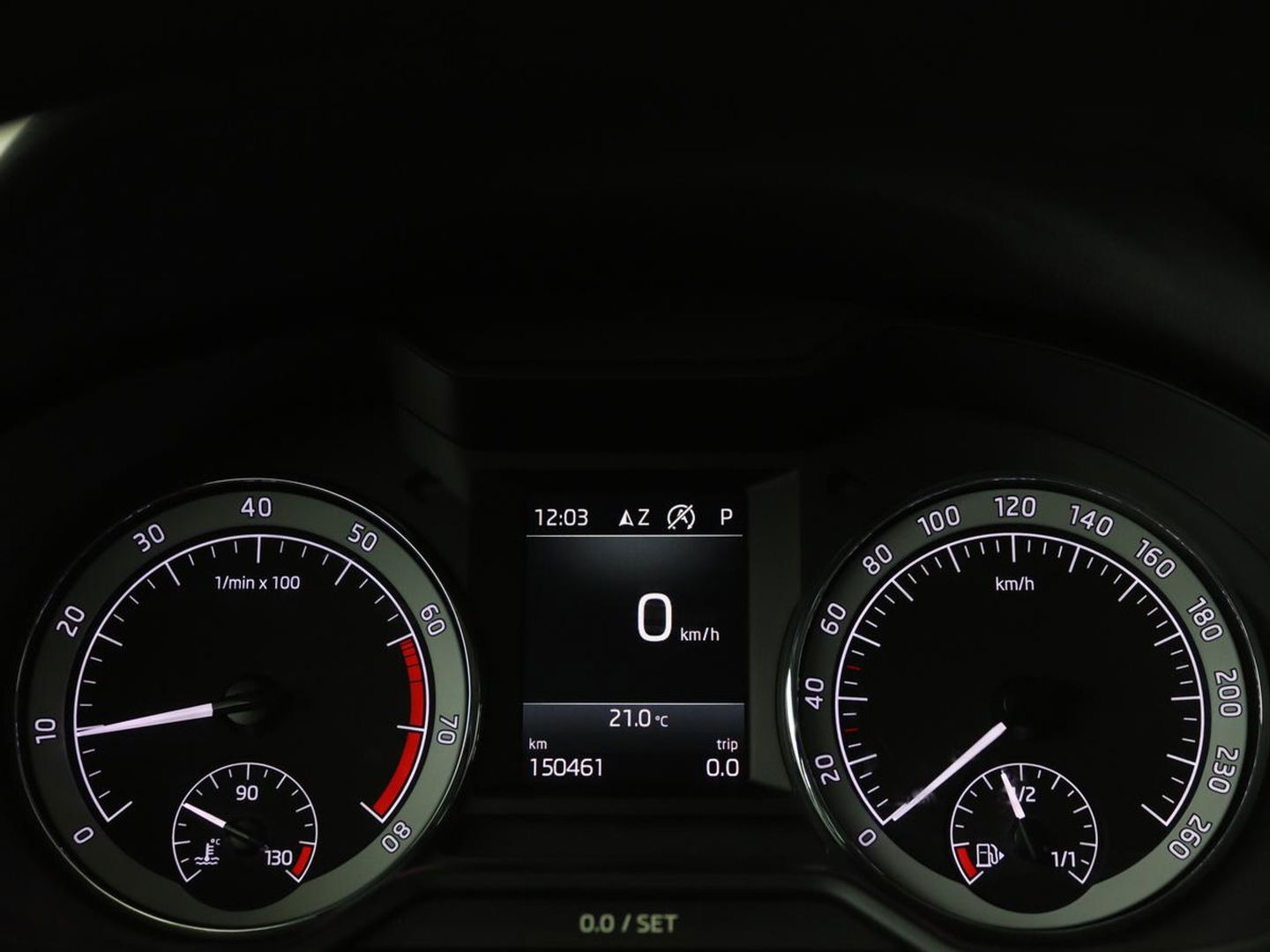 Škoda Octavia 1.5 TSI Business Edition | Stoelverwarming | Trekhaak | Carplay | Half leder | Navigatie | Climate control | Parkeerhulp | Cruise control