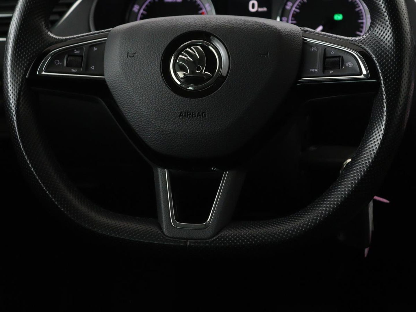 Škoda Octavia 1.5 TSI Business Edition | Stoelverwarming | Trekhaak | Carplay | Half leder | Navigatie | Climate control | Parkeerhulp | Cruise control