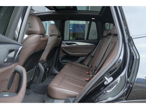 BMW X3 xDrive30e 292pk M-Sport Panoramadak Driving assistant plus 360 camera 1e Eigenaar NLauto 21" LMV