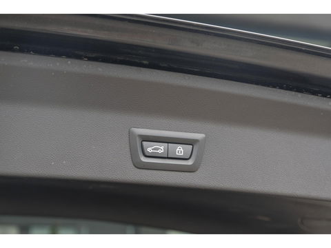 BMW X3 xDrive30e 292pk M-Sport Panoramadak Driving assistant plus 360 camera 1e Eigenaar NLauto 21" LMV