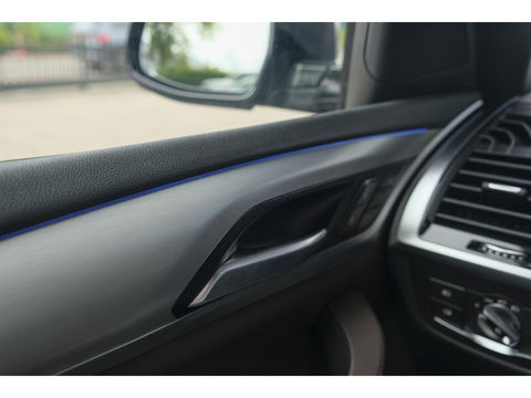 BMW X3 xDrive30e 292pk M-Sport Panoramadak Driving assistant plus 360 camera 1e Eigenaar NLauto 21" LMV