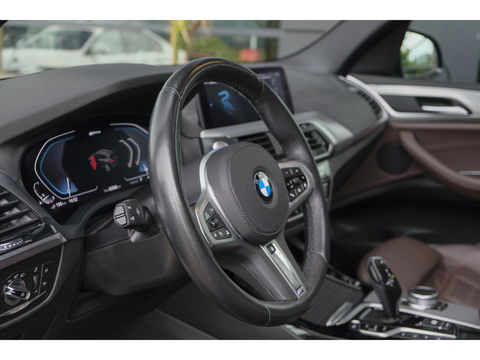 BMW X3 xDrive30e 292pk M-Sport Panoramadak Driving assistant plus 360 camera 1e Eigenaar NLauto 21" LMV