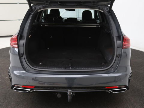 Kia Ceed 1.6 GDI PHEV ExecutiveLine | Panoramadak | Stoelventilatie | Trekhaak | Leder | Camera | Adaptive cruise | Keyless | Full LED | Stuur & achterbankverwarming | Carplay | Navigatie