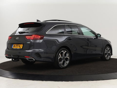 Kia Ceed 1.6 GDI PHEV ExecutiveLine | Panoramadak | Stoelventilatie | Trekhaak | Leder | Camera | Adaptive cruise | Keyless | Full LED | Stuur & achterbankverwarming | Carplay | Navigatie