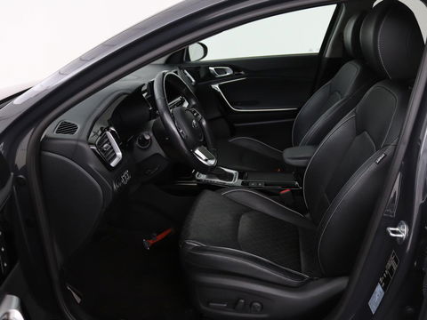 Kia Ceed 1.6 GDI PHEV ExecutiveLine | Panoramadak | Stoelventilatie | Trekhaak | Leder | Camera | Adaptive cruise | Keyless | Full LED | Stuur & achterbankverwarming | Carplay | Navigatie