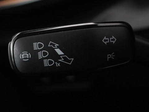 CUPRA Leon 1.4 e-Hybrid | Stoel & stuurverwarming | Carplay | Adaptive cruise | Camera | Navigatie | Sfeerverlichting | Full LED | Keyless | PHEV