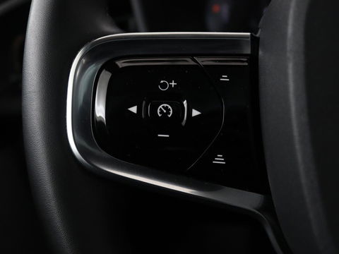 Polestar 2 Long Range Dual Motor Launch Edition 78kWh | Panoramadak | Trekhaak | Stoel & stuurverwarming | 360 camera | Adaptive cruise | Harman/Kardon | Carplay