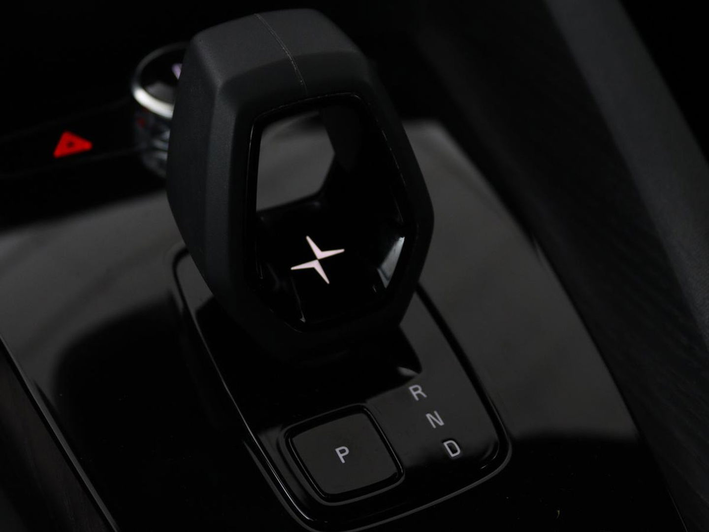 Polestar 2 Long Range Dual Motor Launch Edition 78kWh | Panoramadak | Trekhaak | Stoel & stuurverwarming | 360 camera | Adaptive cruise | Harman/Kardon | Carplay