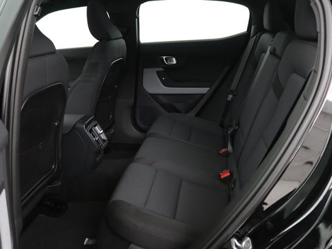 Polestar 2 Long Range Dual Motor Launch Edition 78kWh | Panoramadak | Trekhaak | Stoel & stuurverwarming | 360 camera | Adaptive cruise | Harman/Kardon | Carplay